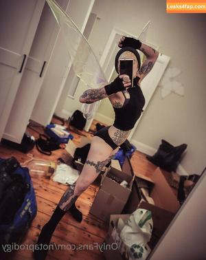 Notaprodigy photo #0223