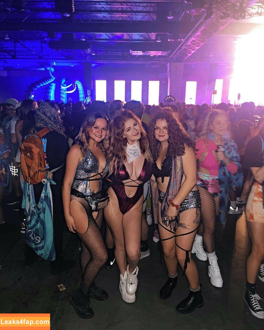 notemilyb / Emilybarch / notemily.oliver leaked photo photo #0025