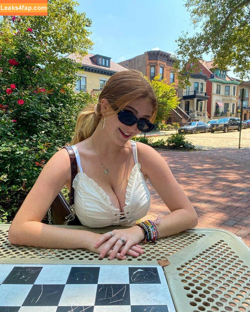 notemilyb / Emilybarch / notemily.oliver leaked photo photo #0031
