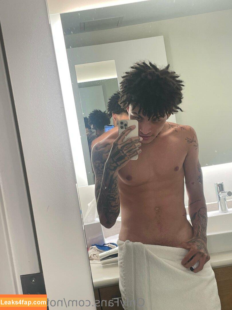 notkbreezo /  leaked photo photo #0022