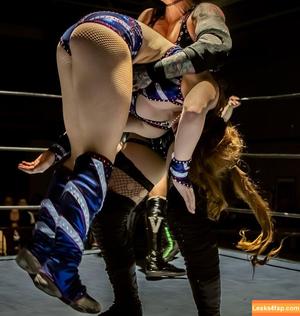 Notorious Mimi photo #0022