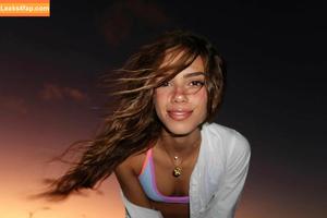 nottrebeca_ photo #0130