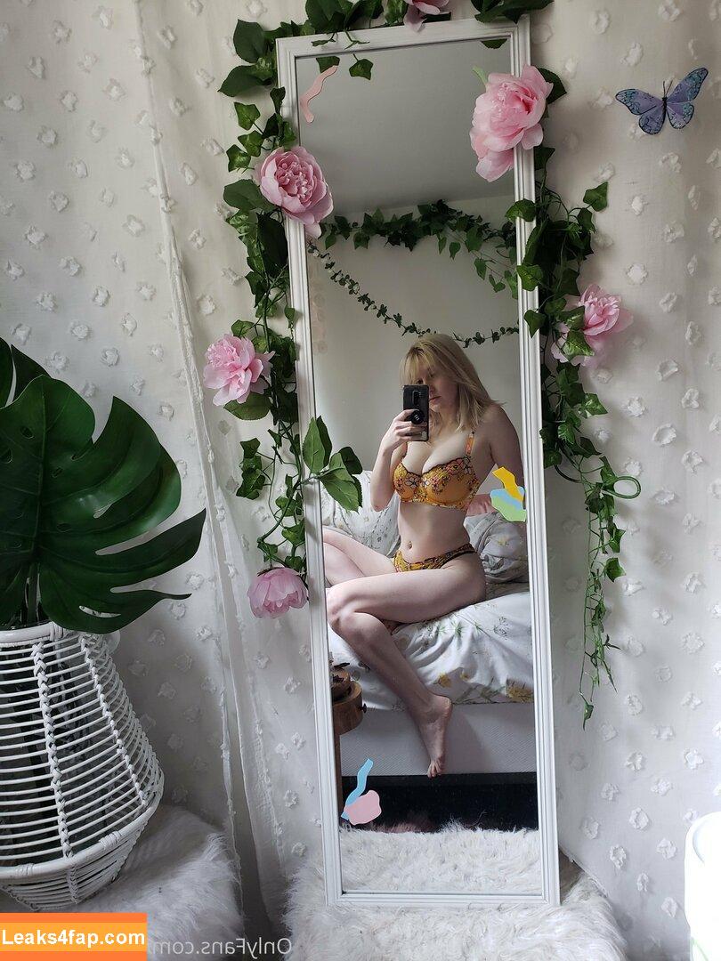 notursugargirl / Meadow West leaked photo photo #0035