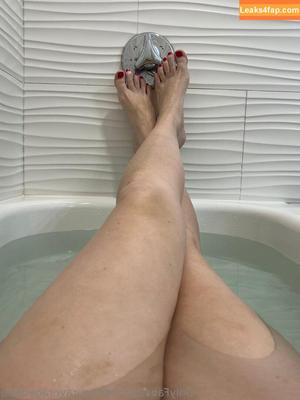 notyouraveragebabe photo #0002