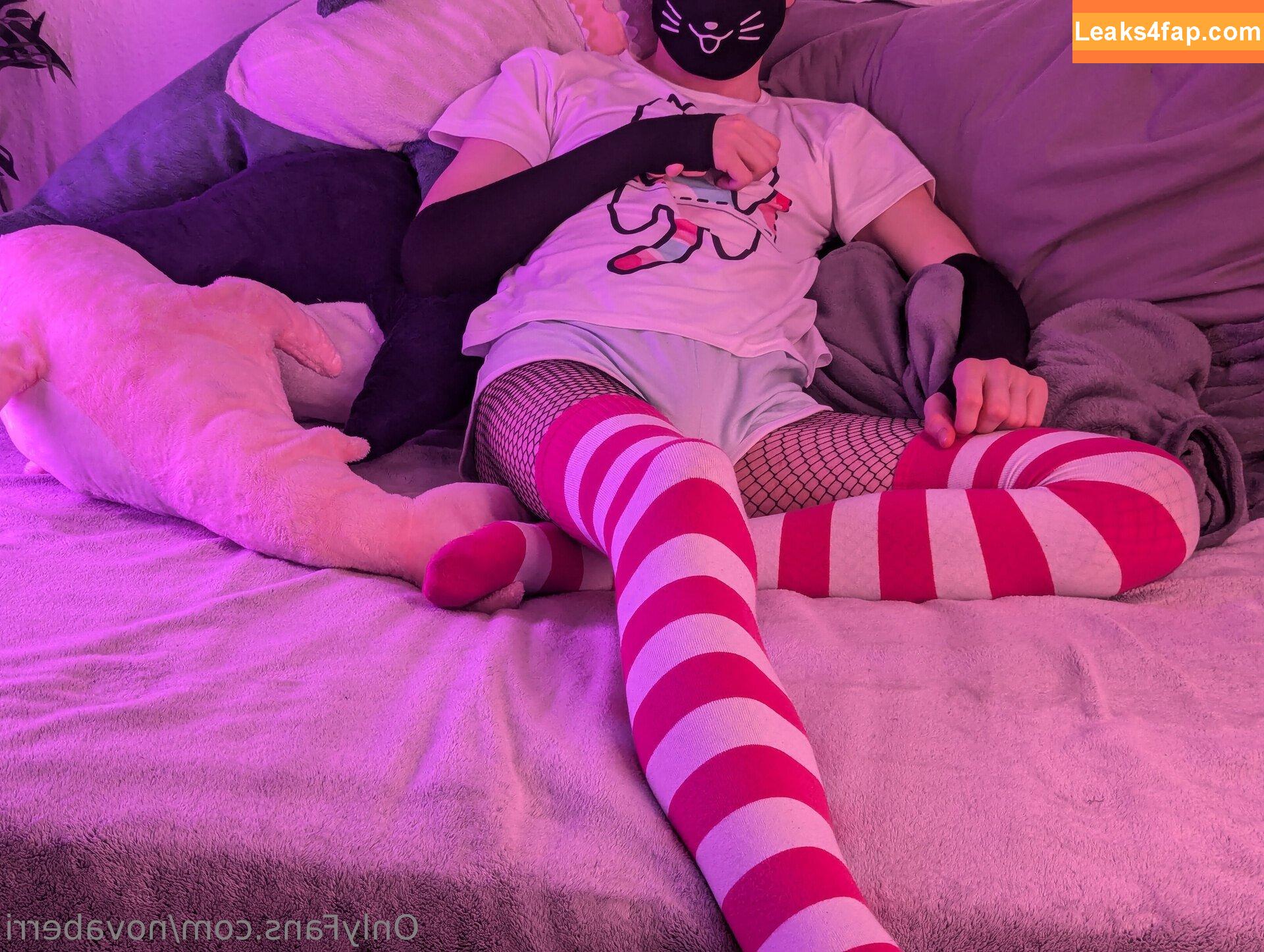 novaberri / novaaberries leaked photo photo #0001