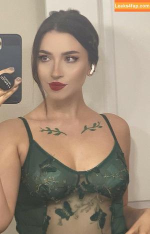 Novaleesi photo #0012