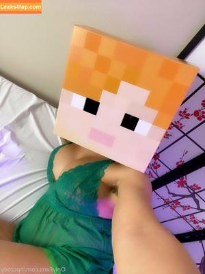 NPCZoey photo #0271