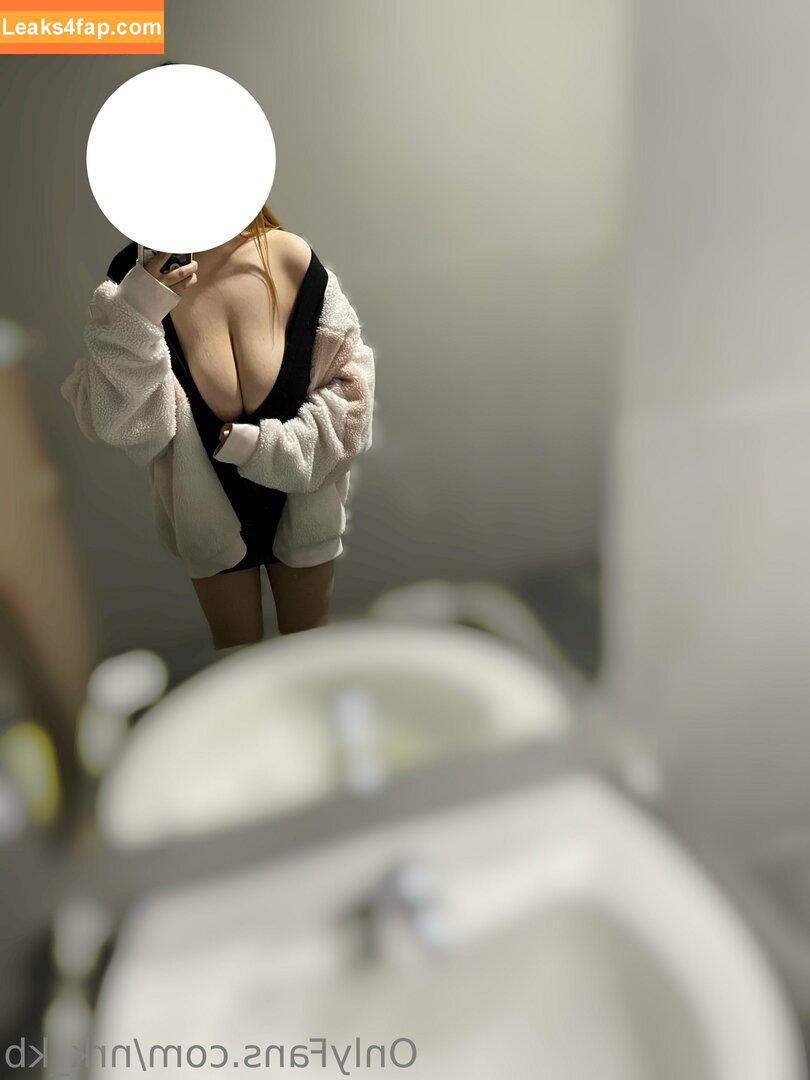 nrk_kb / lllssin_8 leaked photo photo #0052