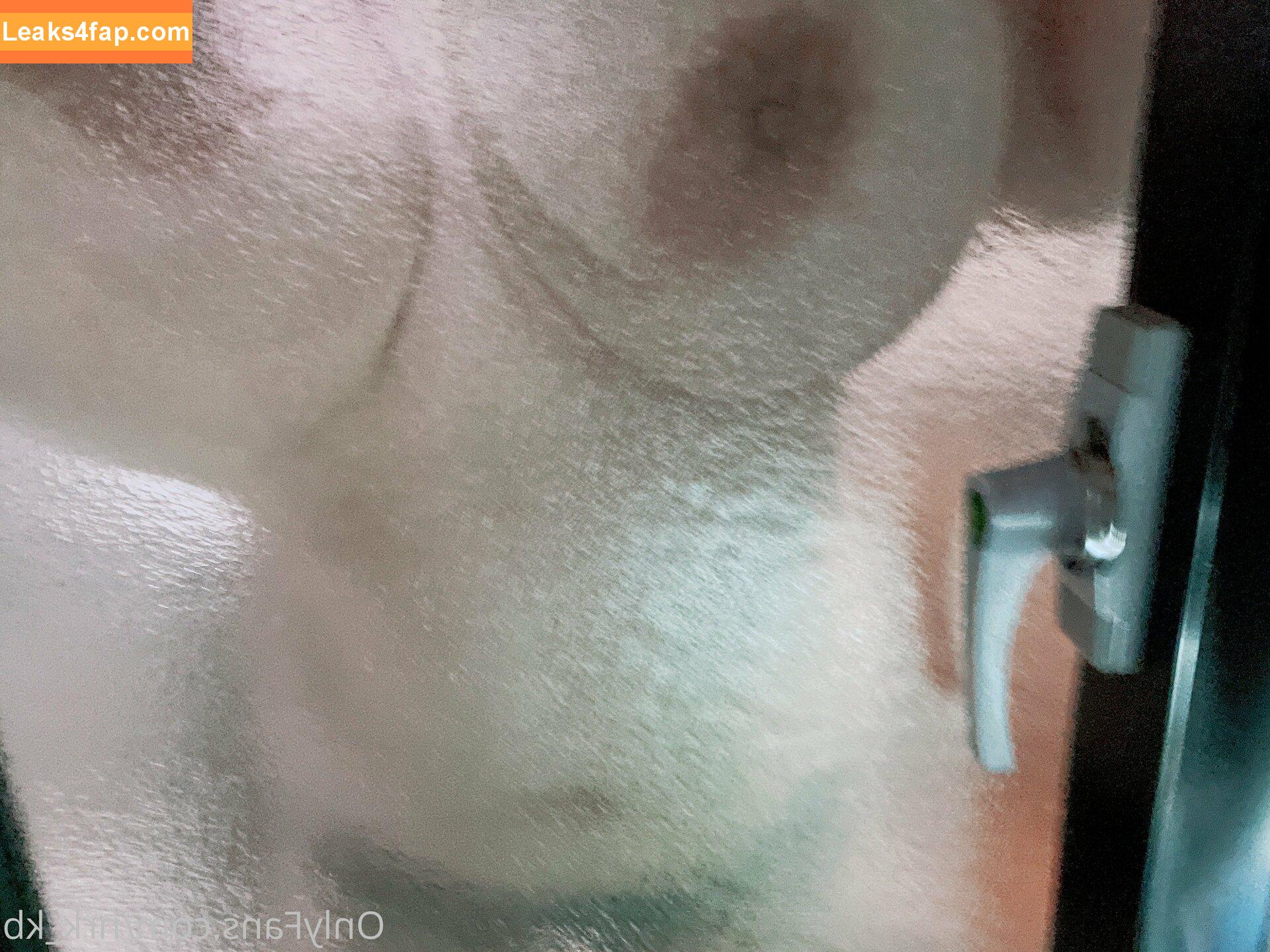 nrk_kb / lllssin_8 leaked photo photo #0307