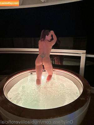 Nubia Oliver photo #0020