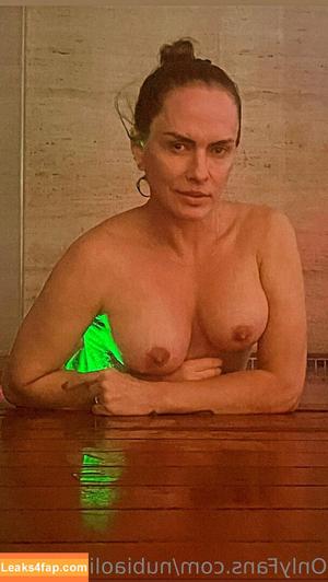 Nubia Oliver photo #0045