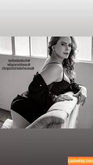 Nubia Oliver photo #0264