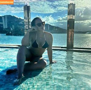 Nubia Oliver photo #0338