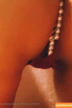 Nubia Oliver photo #0433