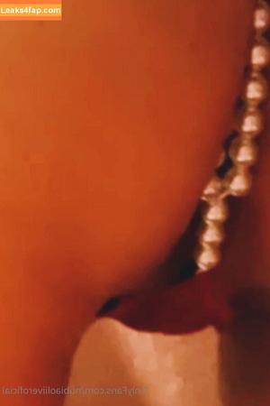 Nubia Oliver photo #0435