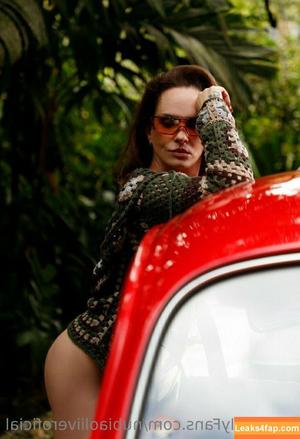 Nubia Oliver photo #0443