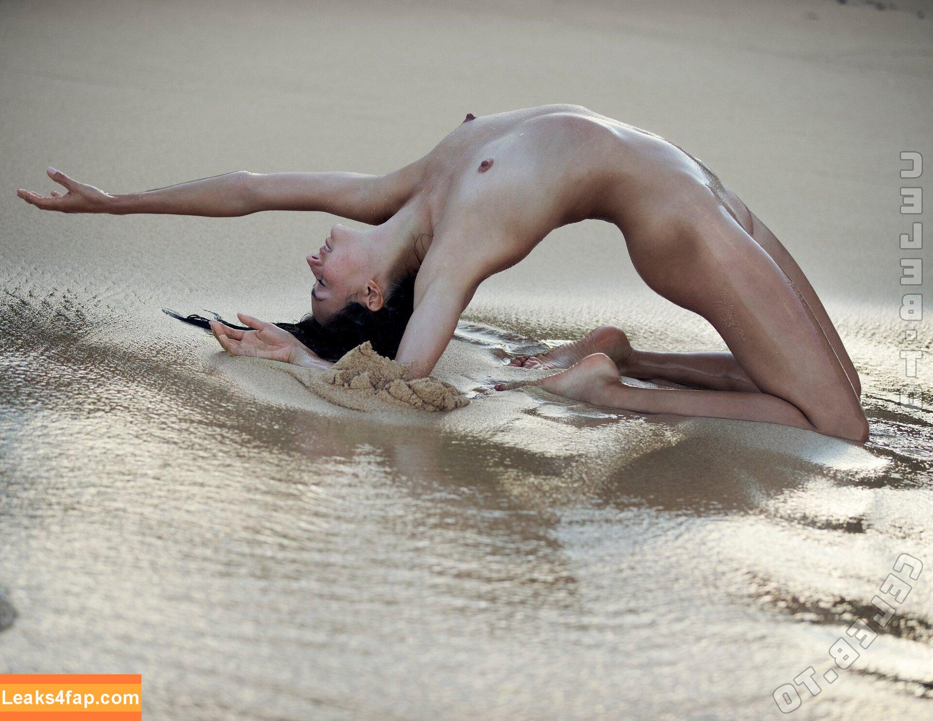 Nude-Muse / lucymuse / nude-muse.com слитое фото фото #3660