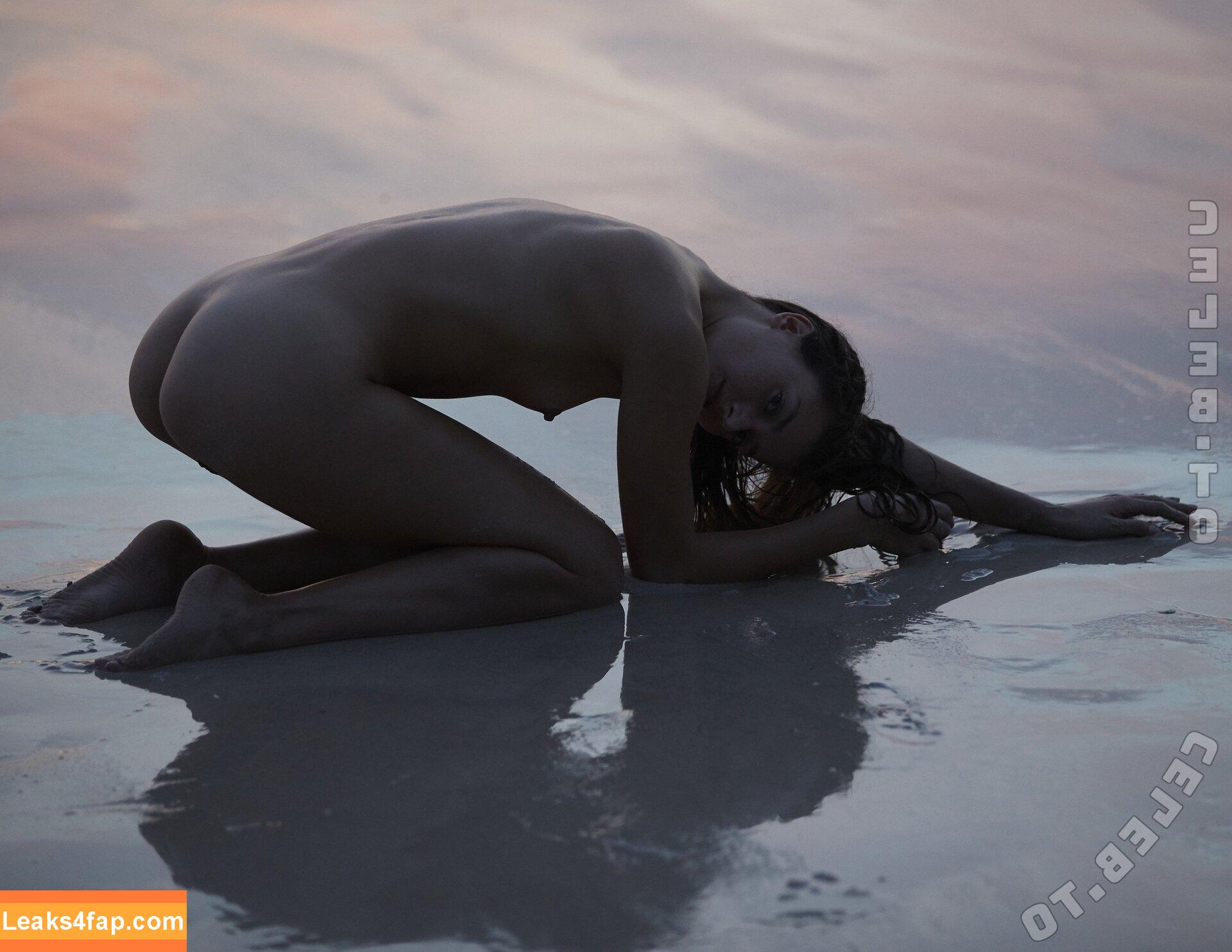 Nude-Muse / lucymuse / nude-muse.com слитое фото фото #3667