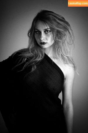 Nujolie photo #0015