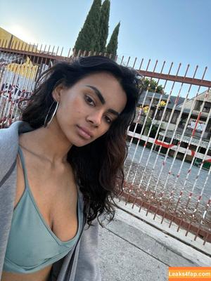 Numi Zarah фото #0144