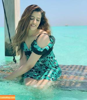 Nupur Sanon фото #0015