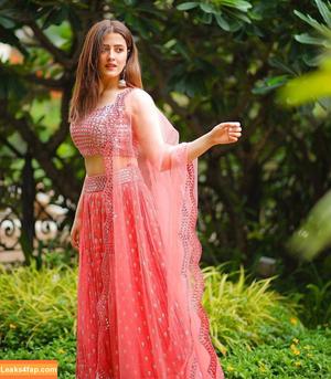 Nupur Sanon фото #0020