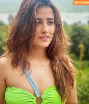 Nupur Sanon фото #0022