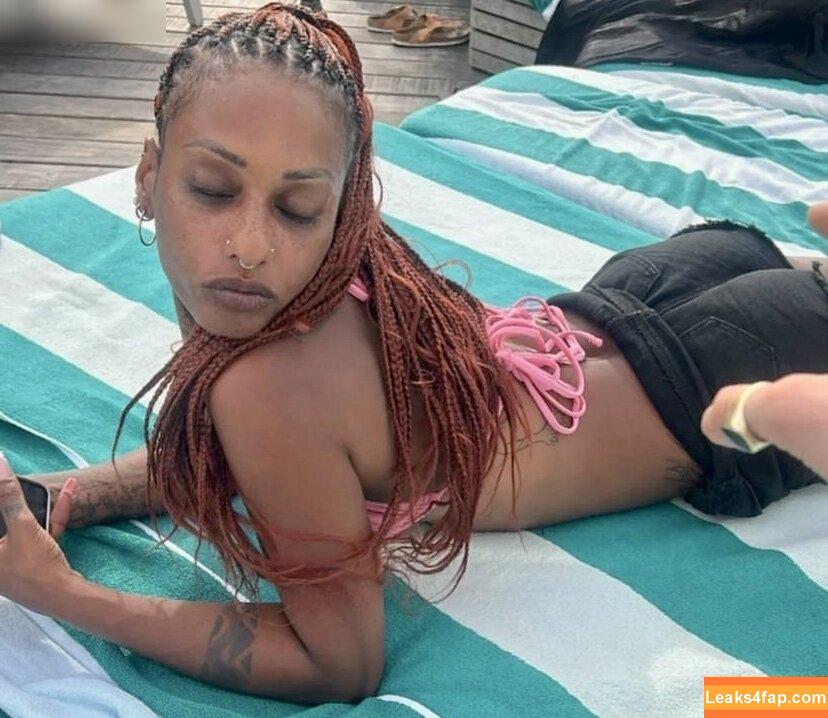 Nura Habib Omer / nura leaked photo photo #0083