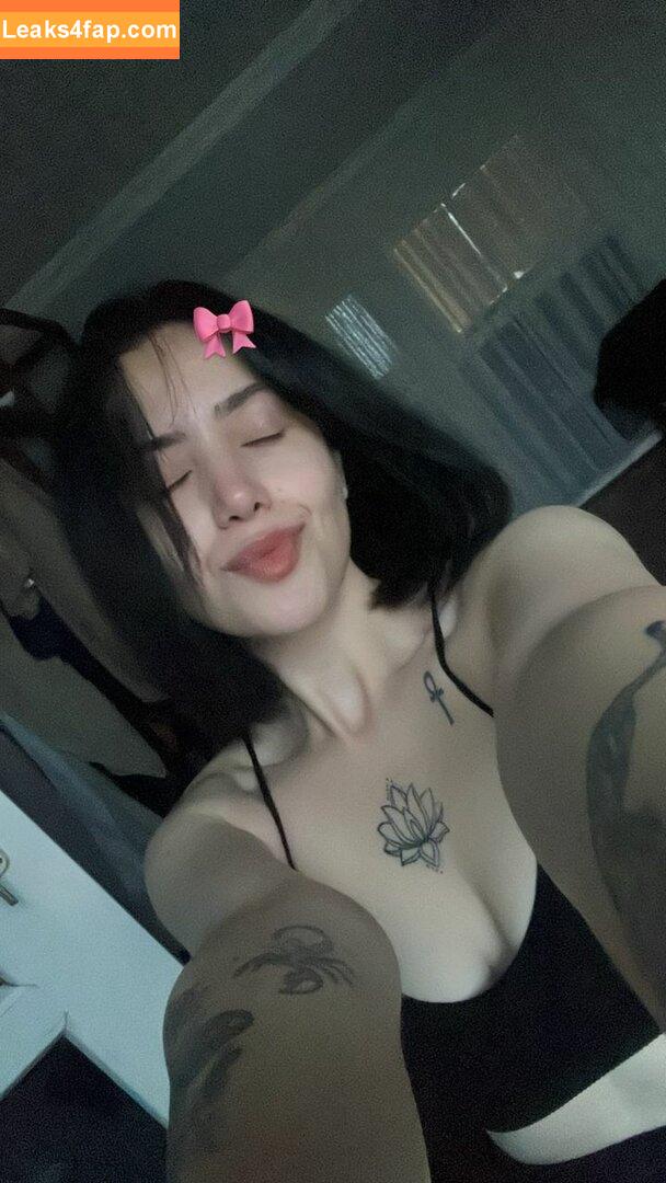 Nururkmz / 693726280 / a.nururkmz leaked photo photo #0060