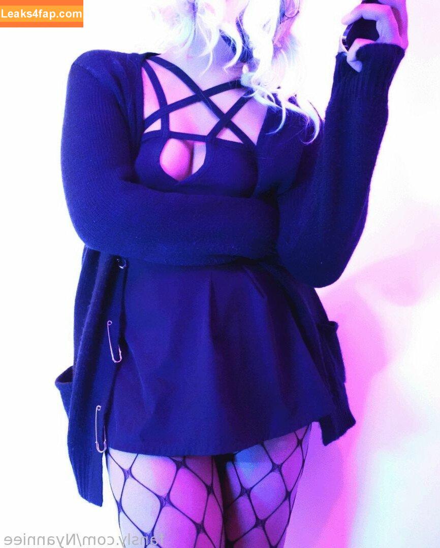 Nyanniee /  leaked photo photo #0037
