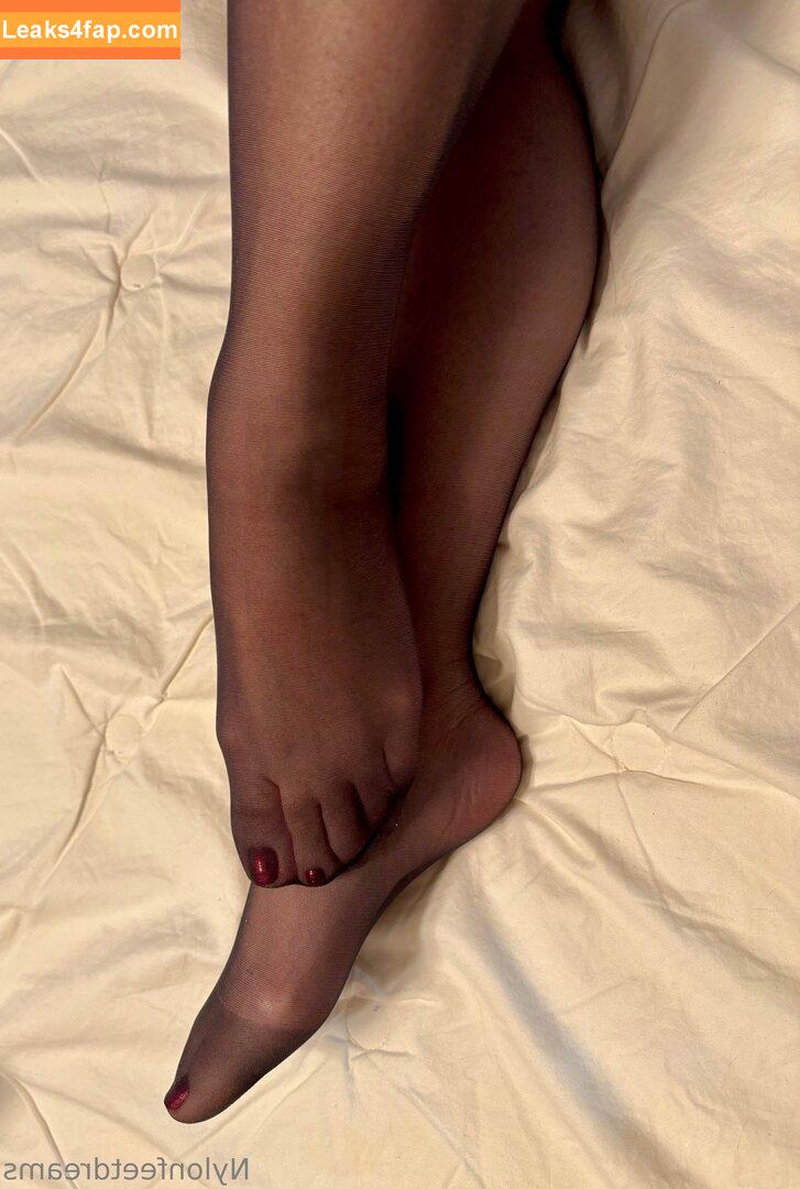 nylonfeetdreams /  leaked photo photo #0004