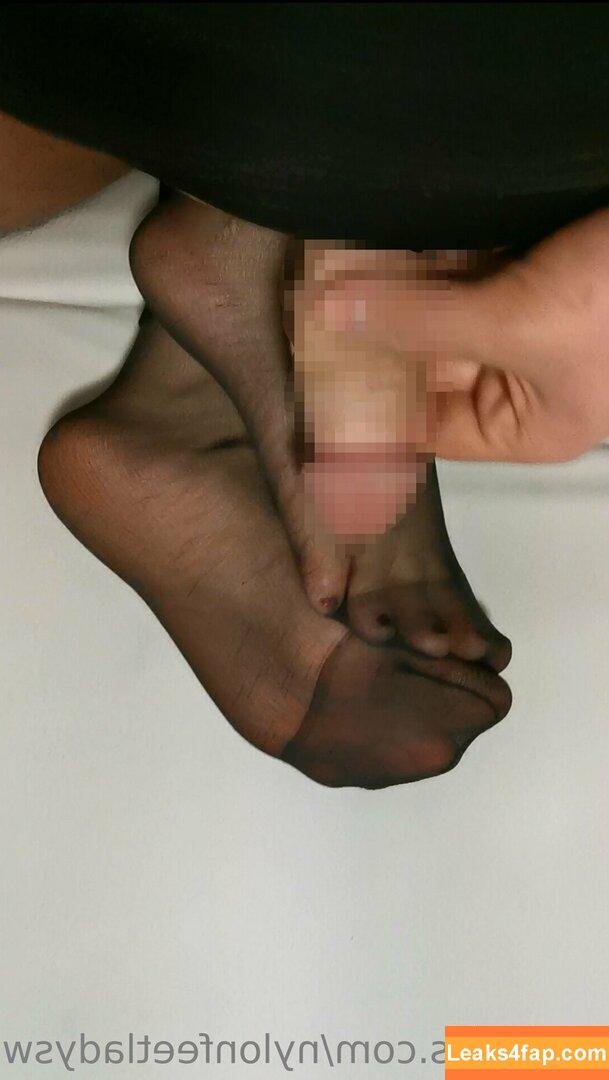 nylonfeetladyswitzerland / nylonfeetlady_switzerland leaked photo photo #0135