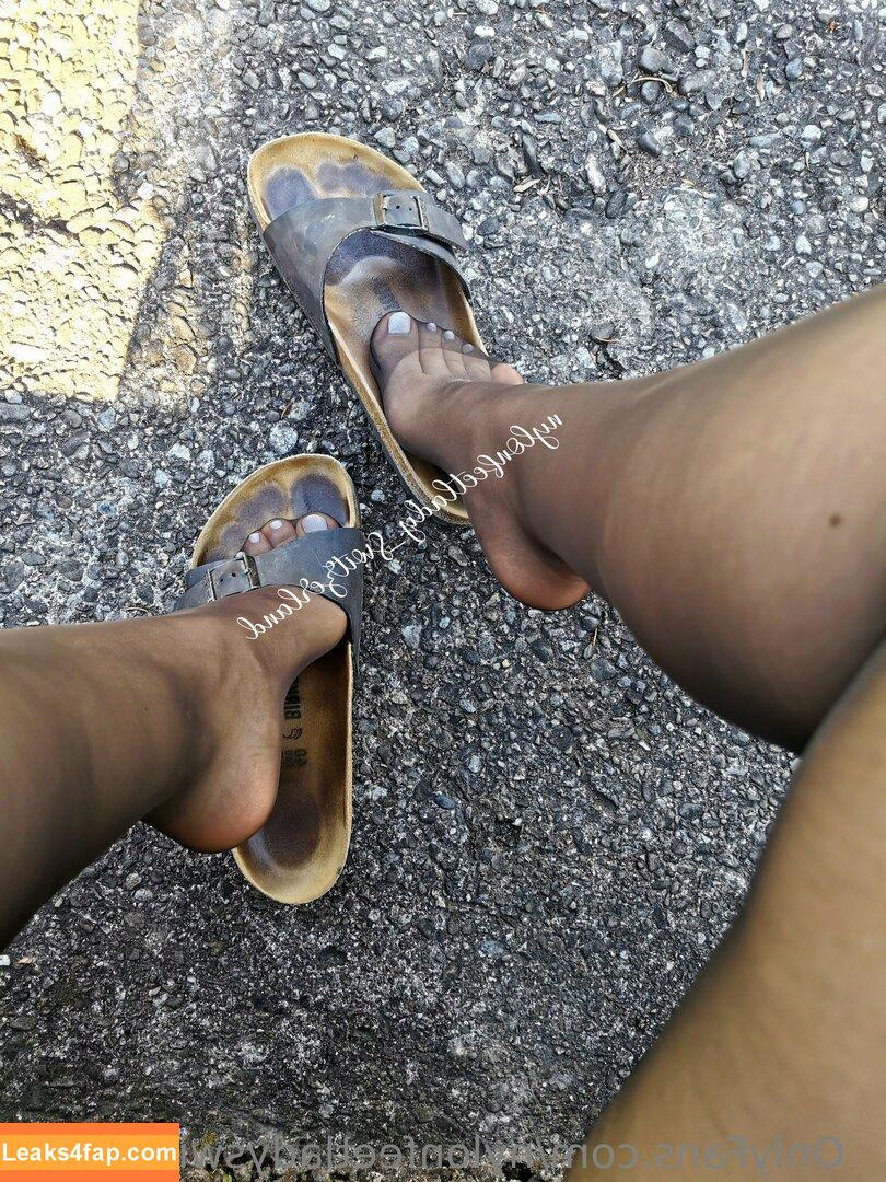 nylonfeetladyswitzerland / nylonfeetlady_switzerland leaked photo photo #0139