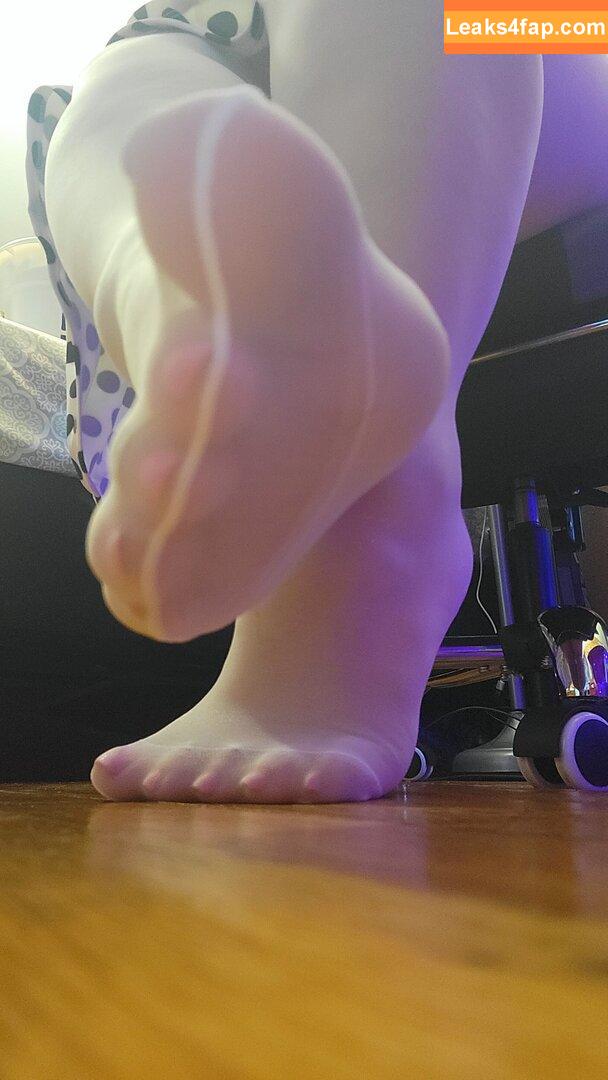 Nylonsandsocks / nylon_and_socks leaked photo photo #0182