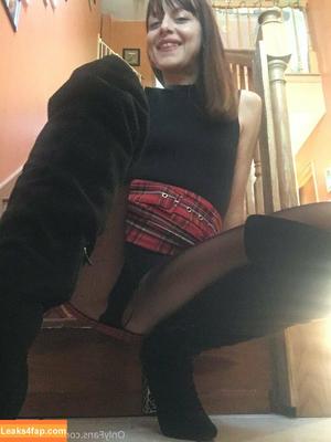 nylonskitten photo #0144