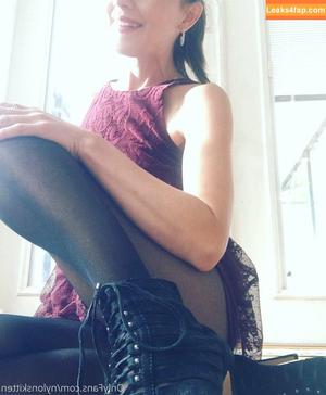 nylonskitten photo #0224