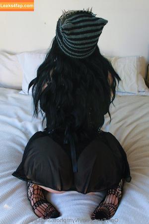 nymphomanicleo photo #0001