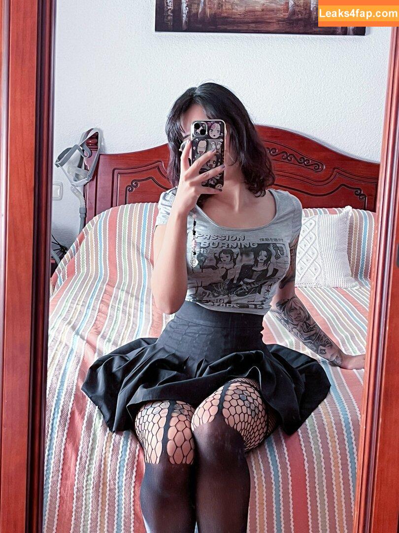 Nyukix / nyukix_ / omgcosplay leaked photo photo #0603