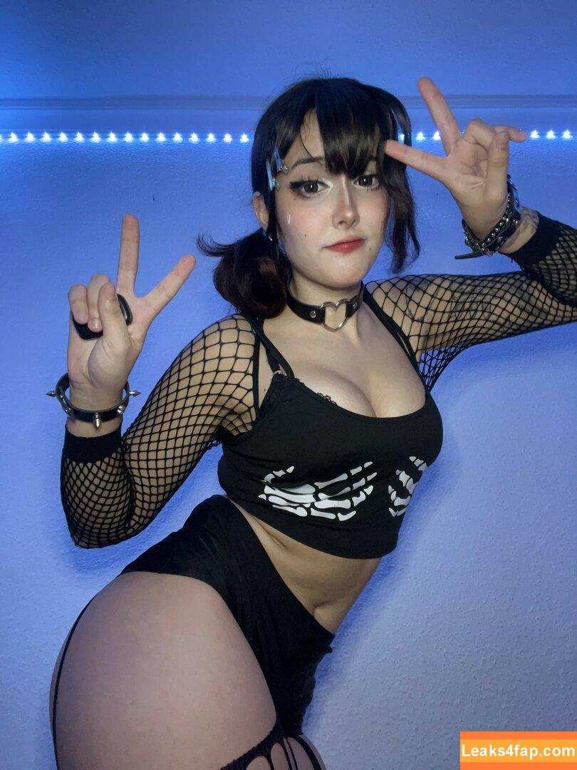 Nyukix / nyukix_ / omgcosplay leaked photo photo #0696