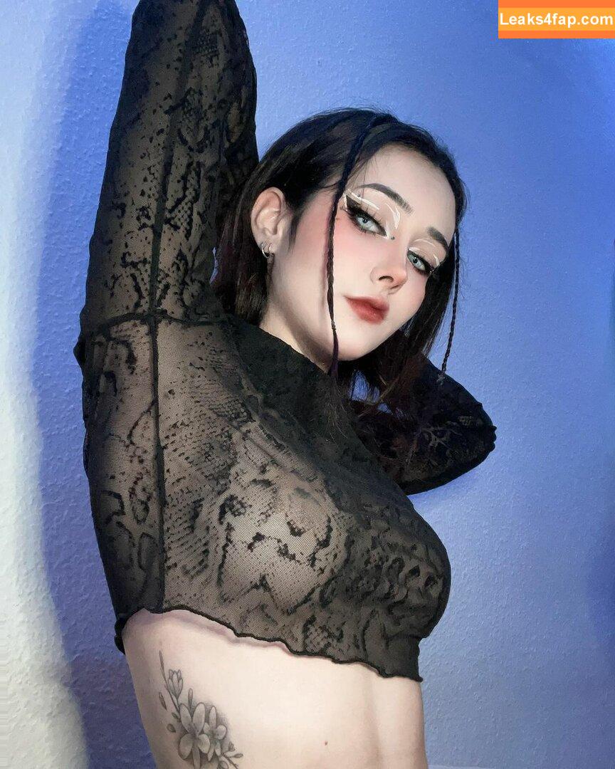 Nyukix / nyukix_ / omgcosplay leaked photo photo #0824