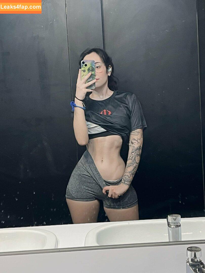 Nyukix / nyukix_ / omgcosplay leaked photo photo #0834