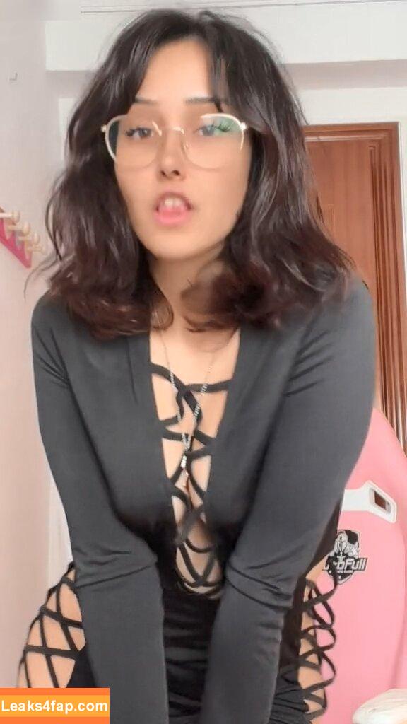 Nyukix / nyukix_ / omgcosplay leaked photo photo #1166