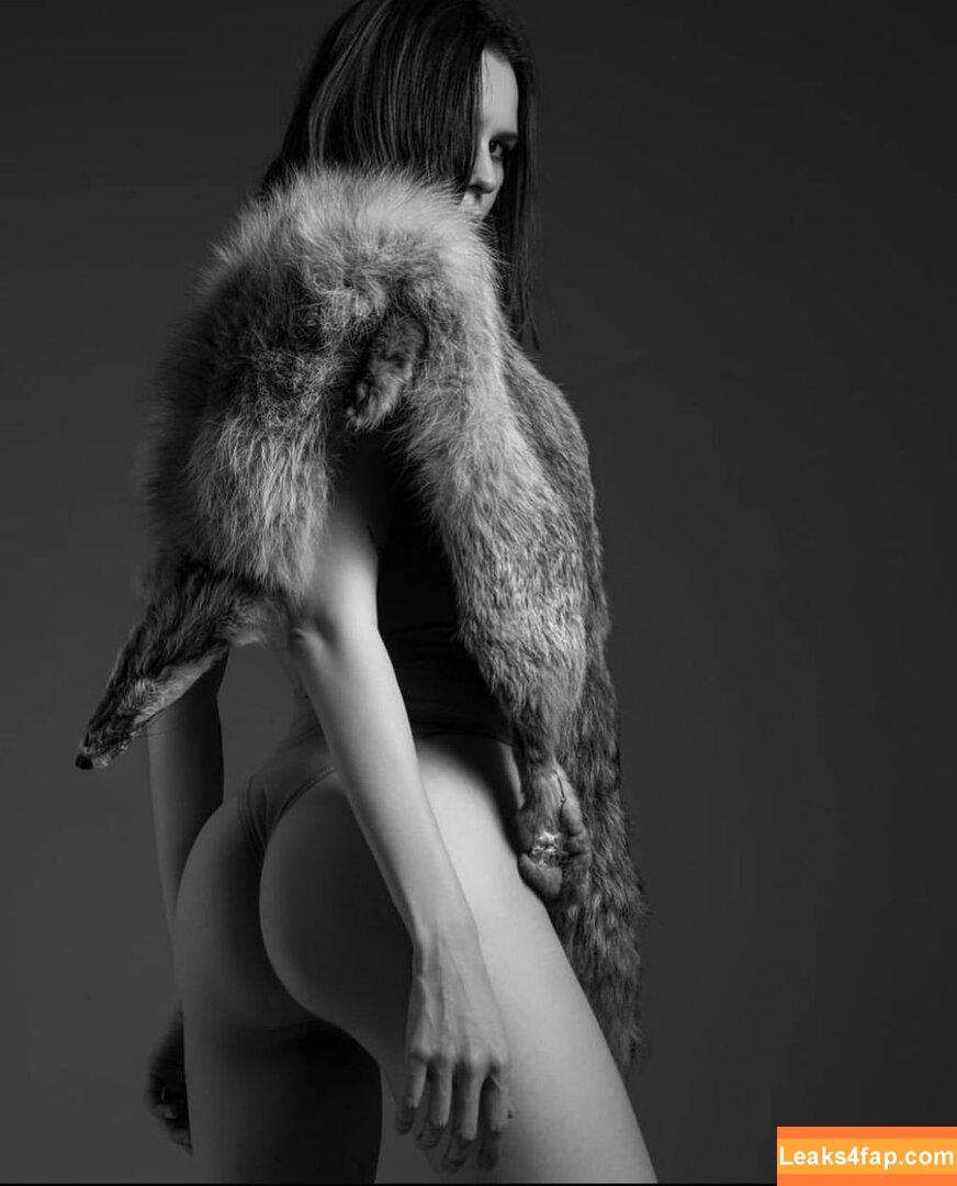 Nyuukke / Anna Kosik / quukske leaked photo photo #0079