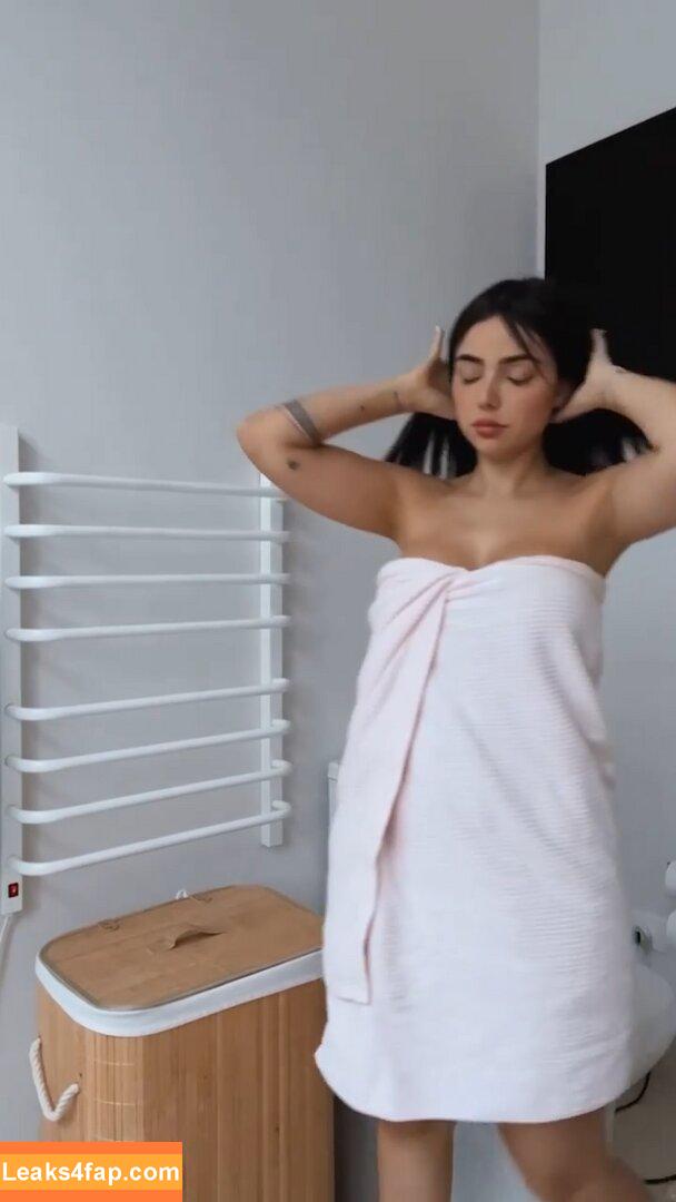 Nyvi Estephan / Discussão / nyviestephan слитое фото фото #0037