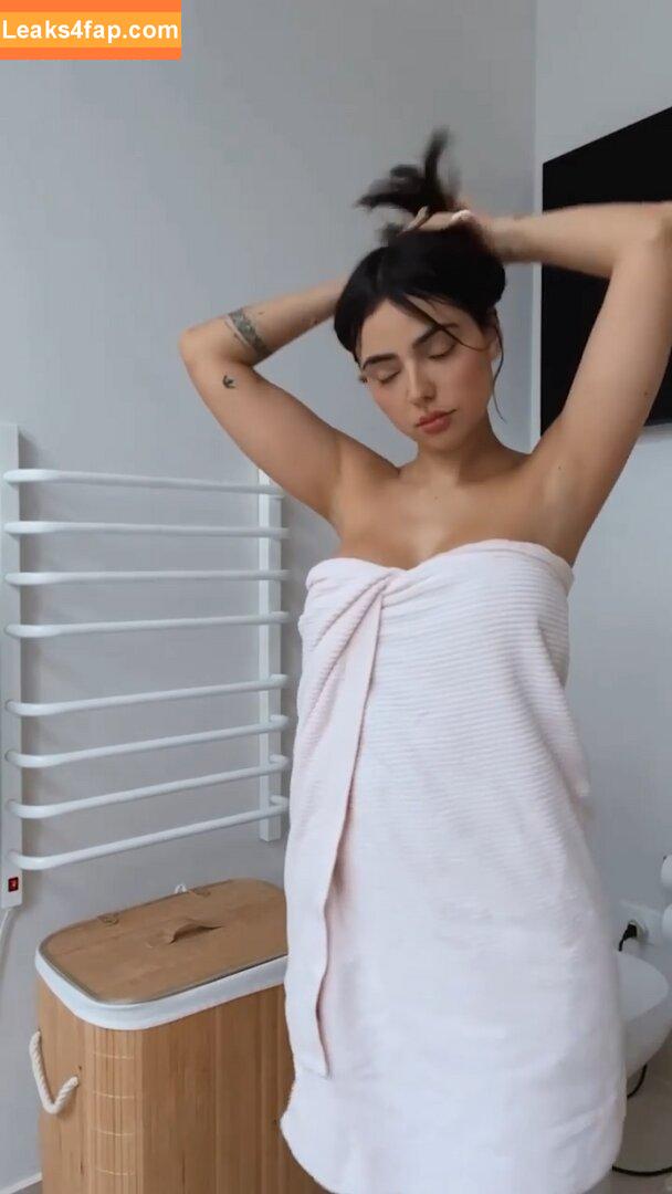 Nyvi Estephan / Discussão / nyviestephan слитое фото фото #0038