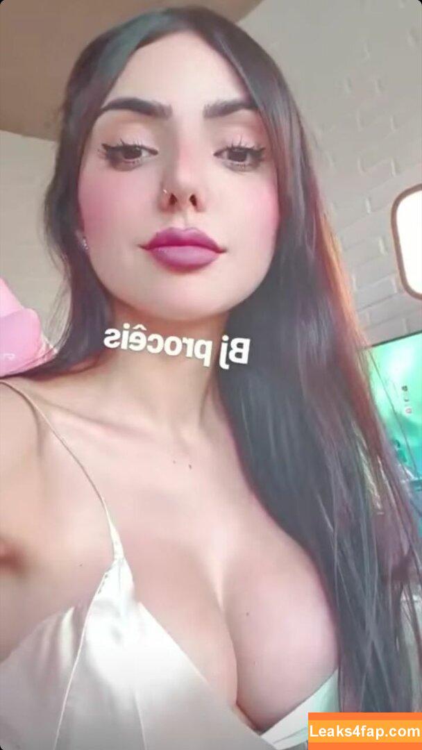 Nyvi Estephan / Discussão / nyviestephan слитое фото фото #0105