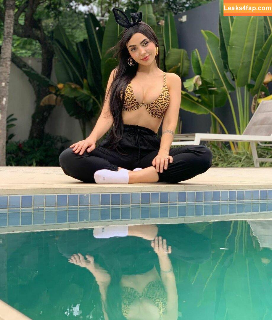 Nyvi Estephan / Discussão / nyviestephan слитое фото фото #0116