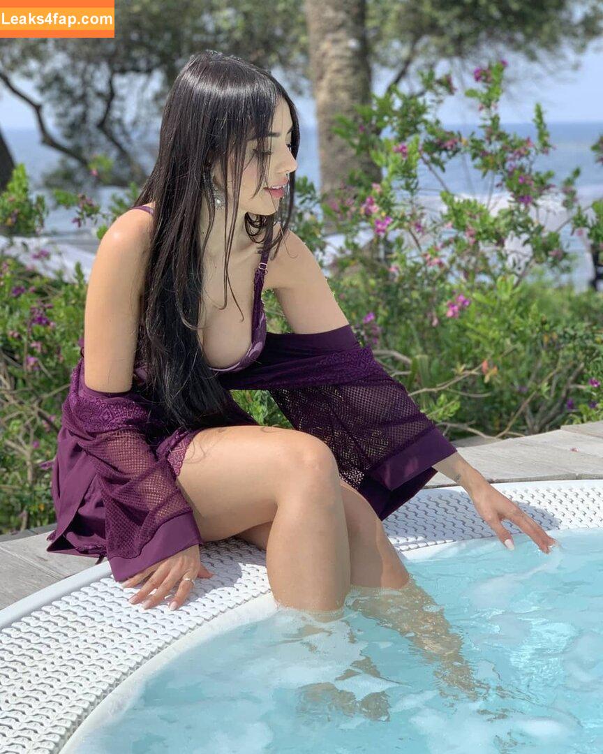 Nyvi Estephan / Discussão / nyviestephan слитое фото фото #0123