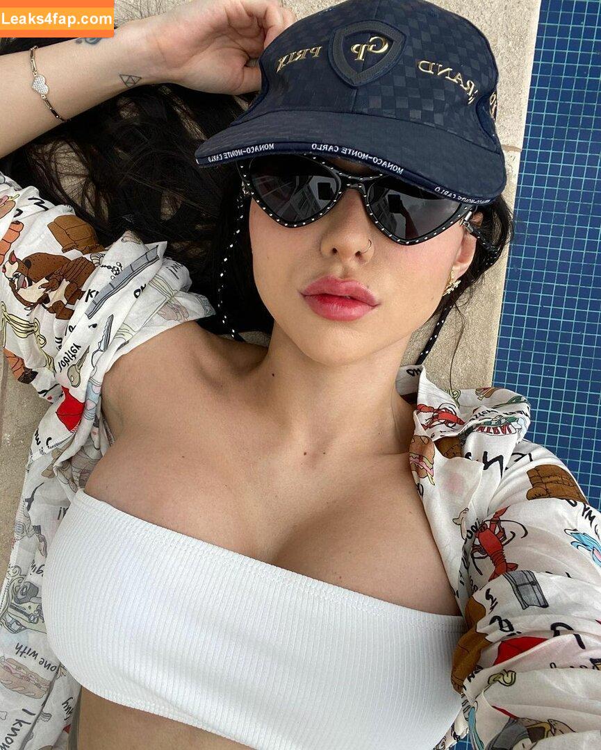 Nyvi Estephan / Discussão / nyviestephan слитое фото фото #0203