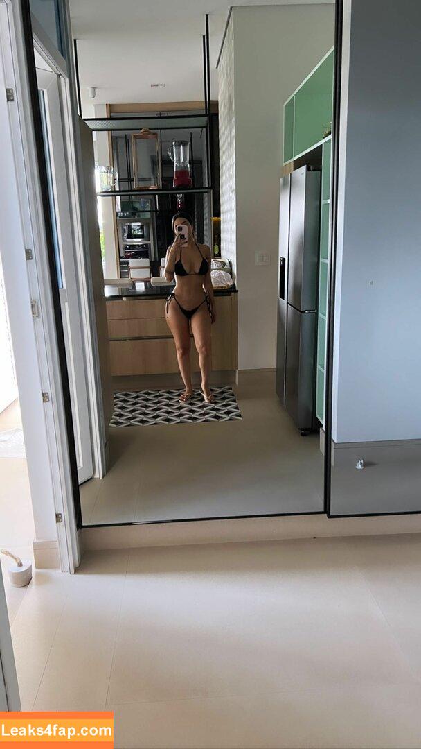 Nyvi Estephan / Discussão / nyviestephan слитое фото фото #0299